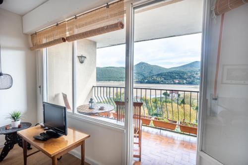 EL MIRADOR de Urdaibai in Busturia
