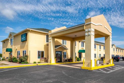 Quality Inn & Suites - Hotel - Brandenburg