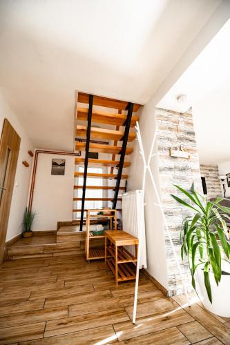 Chata73 in สวิทาวี