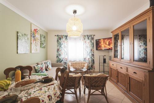 صالة مشتركة/ منطقة التلفزيون, Best Houses 19 - Cozy Apartament in Peniche in Peniche City Center