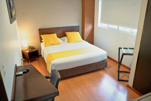 Hotel Volare – Armenia, MO