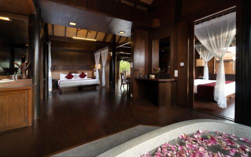 Hariharalaya Villa - Luxury Package