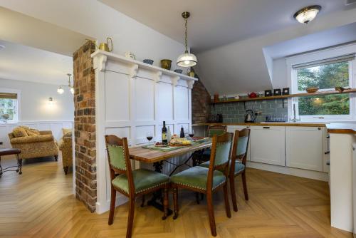 Meldrums Apartments 4