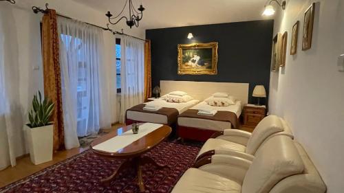 2 twin beds