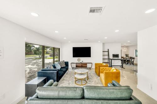 Sandals Beach Cottage in Fort Lauderdale, USA