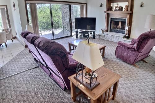 Stone Decks Lodge Stone Decks Lodge