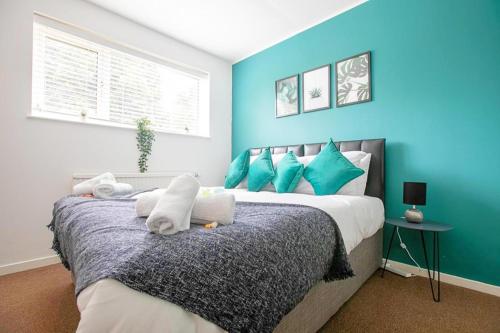 Emerald House Leisure & Contractors