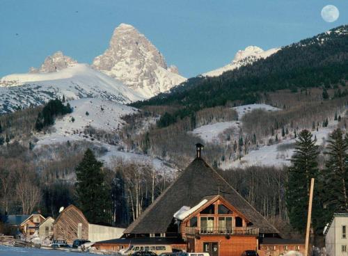 A szálláshely kívülről, Teton Teepee Lodge in Alta (WY)