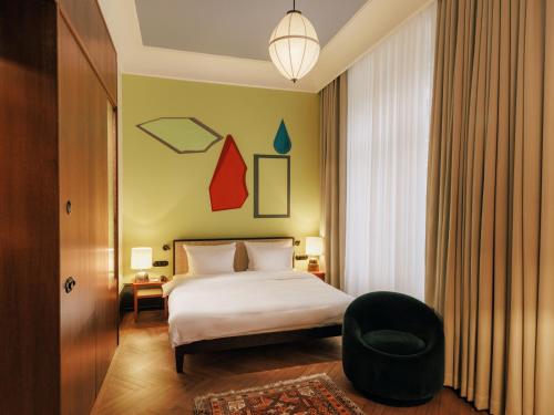 room detail thumbnail 0