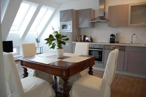 Alga Apartments am Westbahnhof, Viena