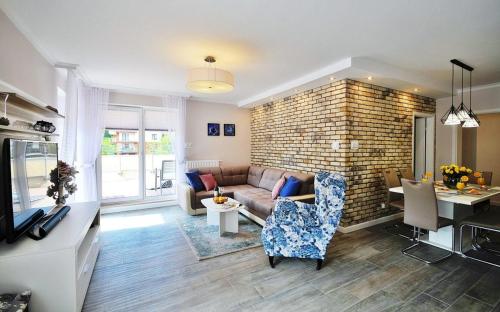 2 bedrooms, 4 beds