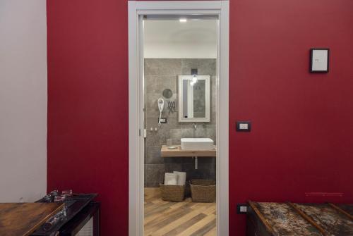 Junior Suite with Hot Tub image 4