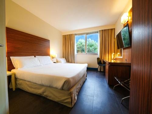 Comfort Triple Room image 10
