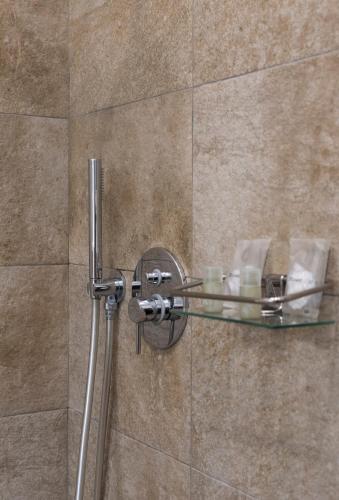 Double or Twin Room with Private Bathroom image 1