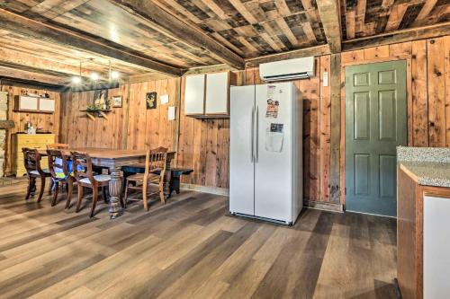 New Paris Cabin about 11 Mi to Shawnee State Park in เบดฟอร์ด (PA)