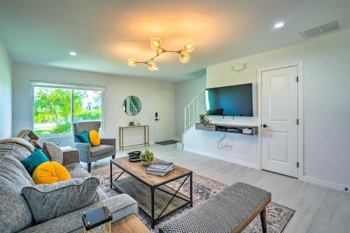Palm Desert Condo with Resort Pools and Hot Tubs! in Palm Desert, USA