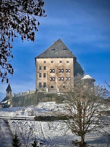. Schloss Moosburg Gästehaus