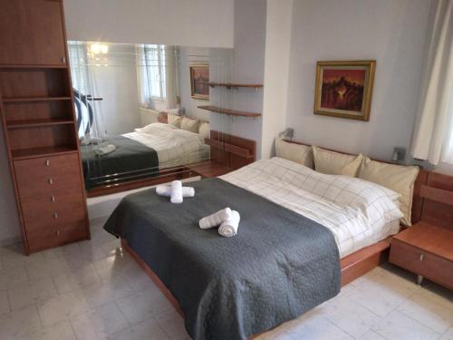Villa in Panorama, Thessaloniki, with a swimming pool. Host: Mr. George in 帕諾拉馬區