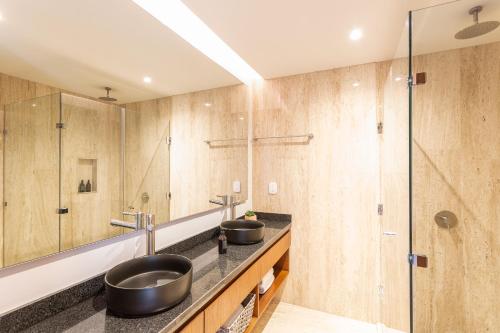 Three-Bedroom Apartment image 10
