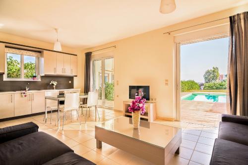 4 bedrooms, 7 beds
