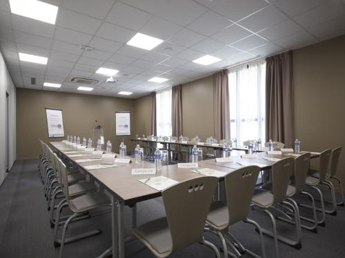 オテル カンパニール ボルドー ウエスト メリニャック アエロポー