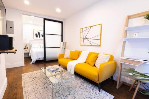 69-3C Stylish Lower East East 1br Apt BRAND NEW in New York, USA