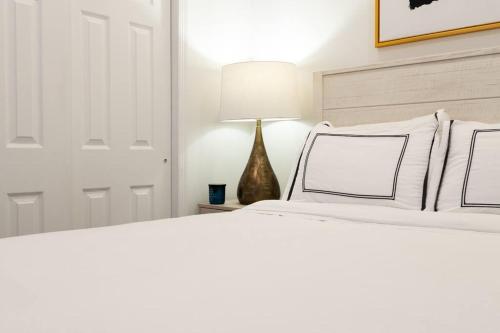 69-3C Stylish Lower East East 1br Apt BRAND NEW, New York (photo 4)