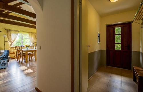 View, Ninnujarve Private Holiday Home in Mandjala