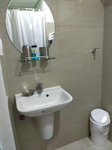 Your home in the city, Manila (zdjęcie 11)