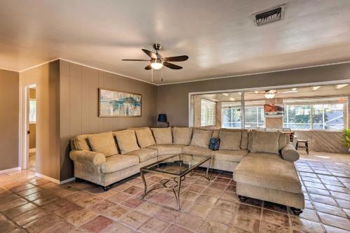 Palm Beach Gardens Home with Pool and Lanai! in Palm Beach Gardens, USA