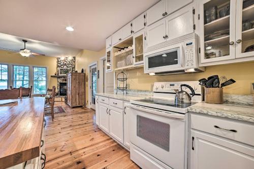 Waterfront Cheboygan Home with Fire Pit in Cheboygan, USA