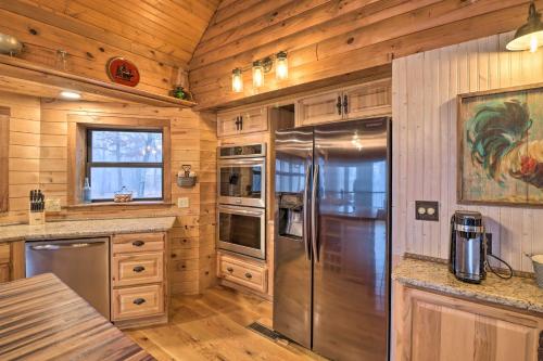 Charming Cabin with Hot Tub, Fire Pit and Views!, Jasper (fotografie 10)