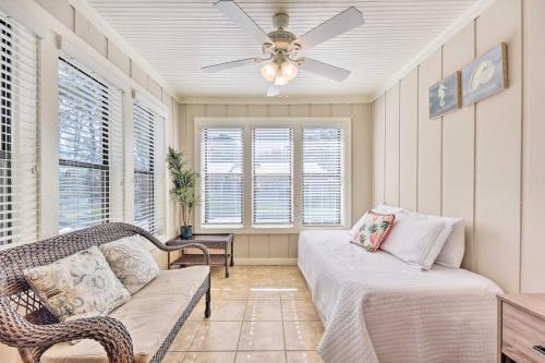 St Simons Island Condo Getaway 2 Mi to Beach
