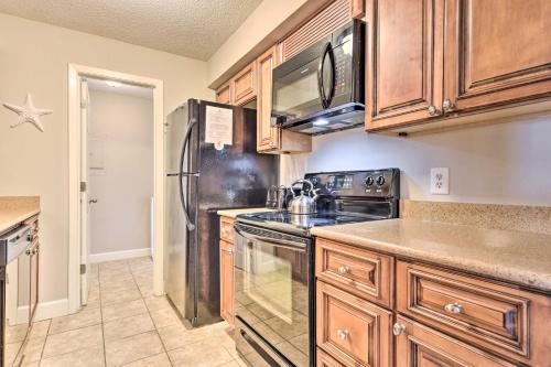 St Simons Island Condo Getaway 2 Mi to Beach
