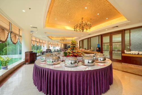 Khách sạn Quốc tế Lợi Lai - Li Lai International Hotel