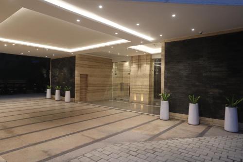 Esterno, Pharos Hotels in Chennai