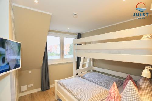 Apartment with Balcony image 7