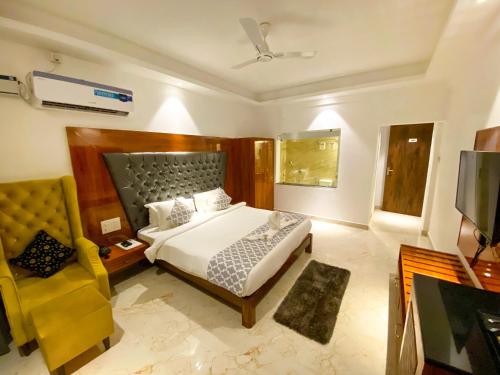 Shared lounge/TV area, La Vera Boutique Hotel, Mandrem in Mandrem