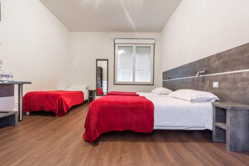 Triple Room with Private Bathroom