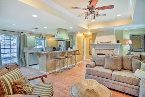 Charming Lafayette Home about 5 Mi to Downtown! in Lafayette, USA
