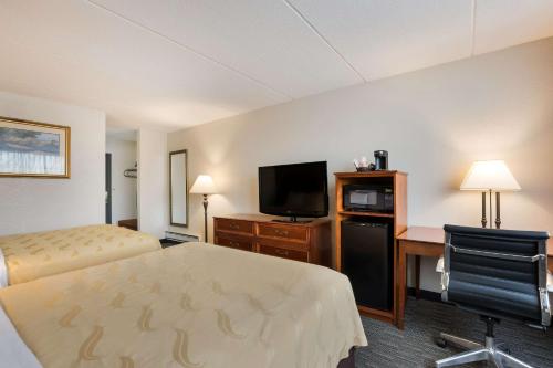Quality Inn Joliet - image 13