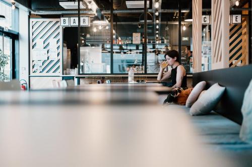 SLO HOSTEL BORDEAUX  in בורדו