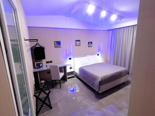 Hotel XBusiness Room Type - Suite