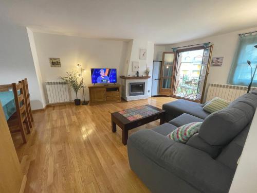 B42 - Apartamento en Av Los Tilos - Villmor, Benasque (foto 7)