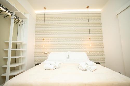 One-Bedroom Apartment image 9