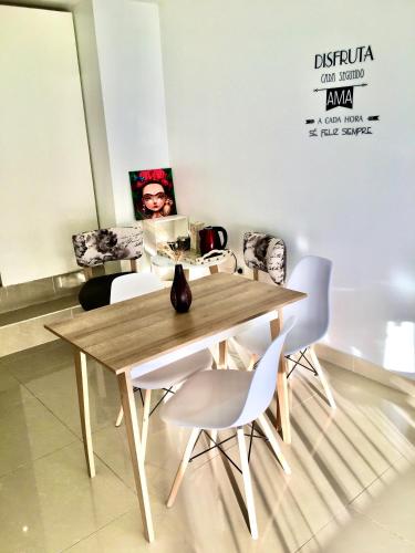 SAN FRANCISCO in 코모도로 리바다비아