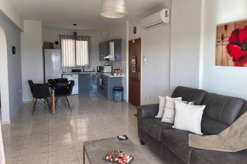 Eden Heights - Chlorakas Paphos - Sea View Luxury 2 Bed Apt By Yiota