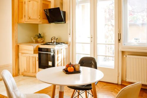 ティミショアラ Old town Boheme Apartment 4つ星 シングルルーム 客室