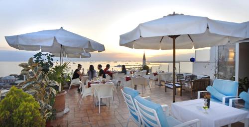 Hotel Daphne - image 6