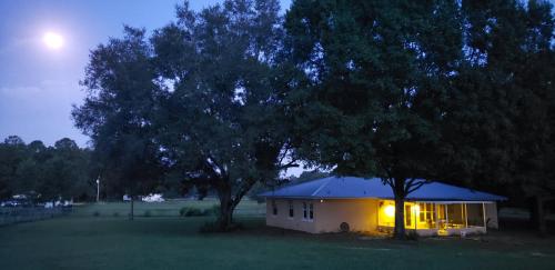 A szálláshely kívülről, Little Ridge Ranch-East House Quiet Country Getaway-Pet Friendly! in Micanopy (FL)